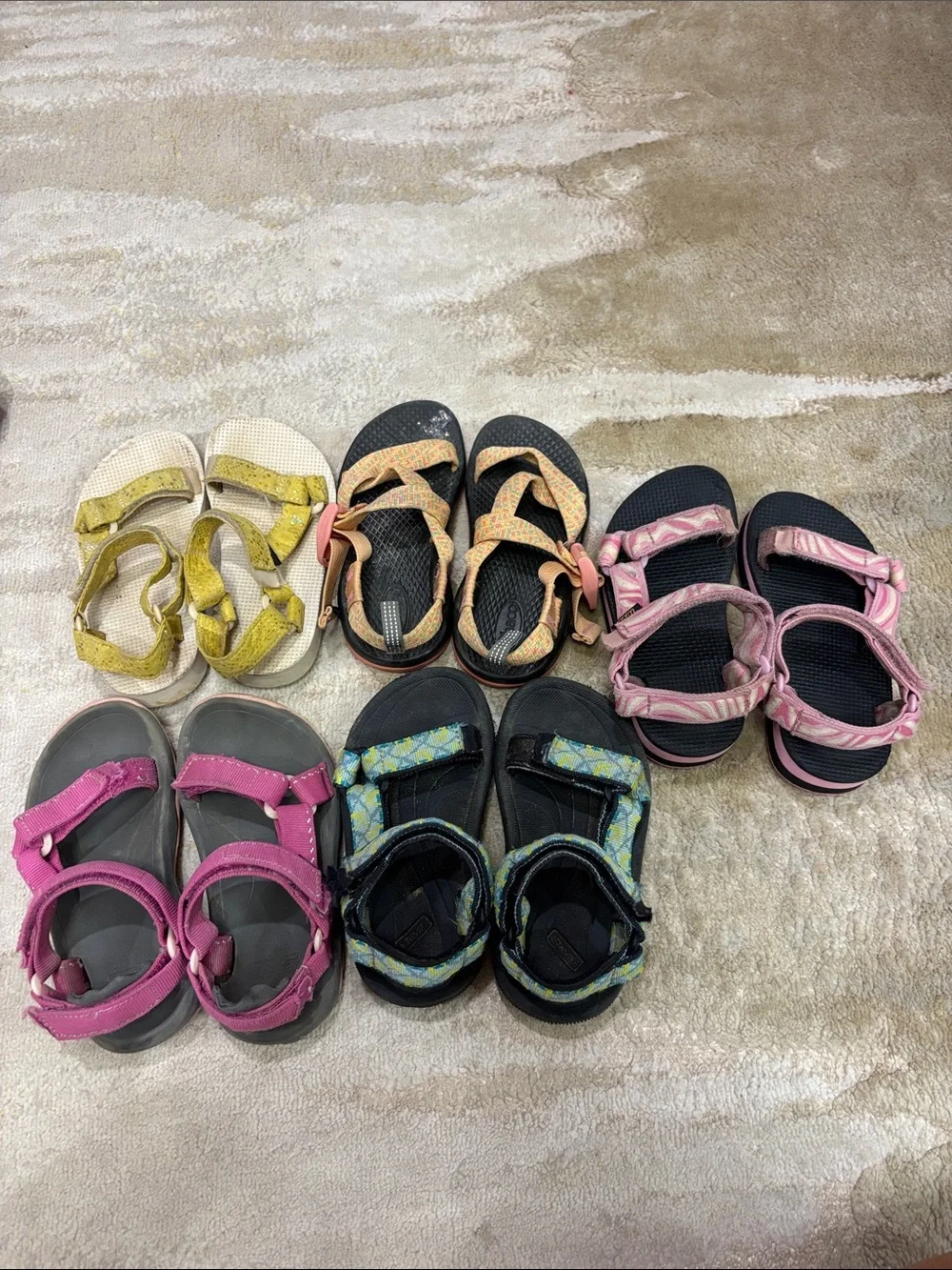 Entire lot of girls summer shoes!! Size 10-11!!
